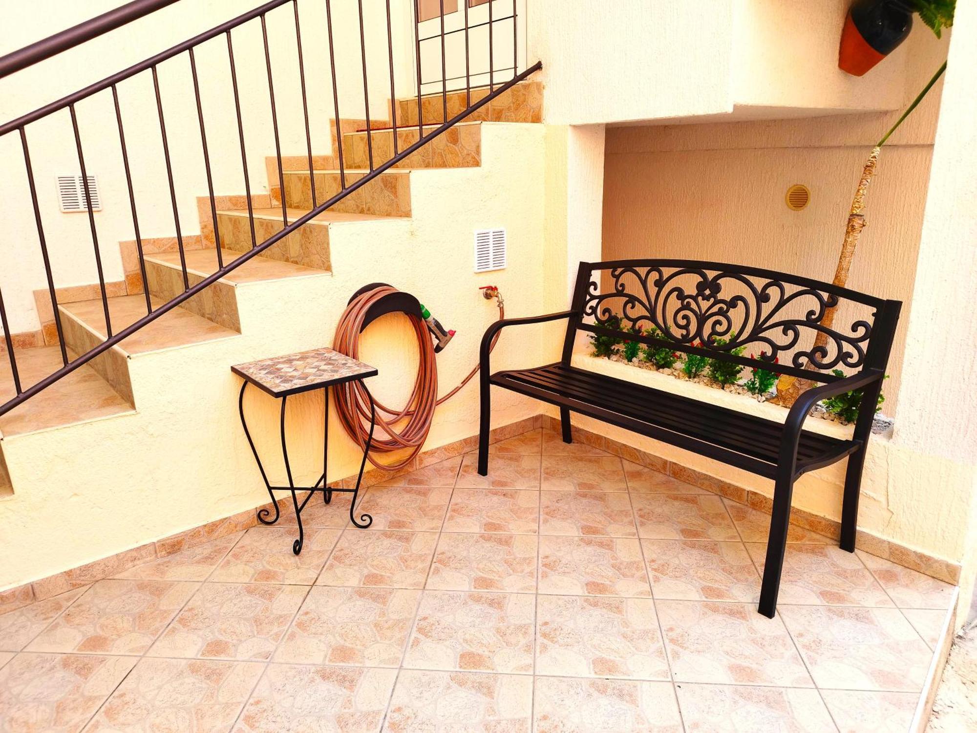 Anita Apartments Zivogosce Bagian luar foto