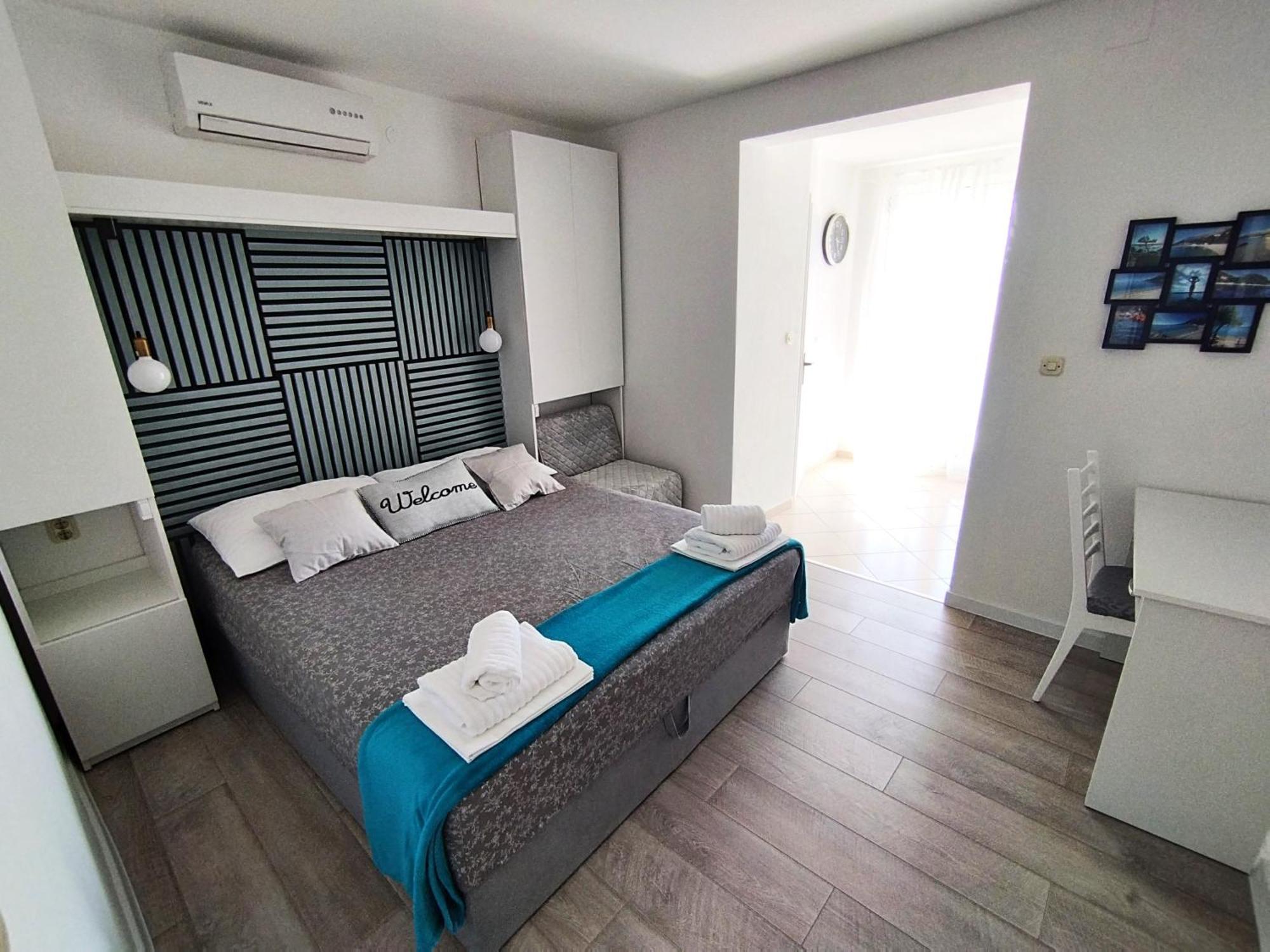 Anita Apartments Zivogosce Bagian luar foto